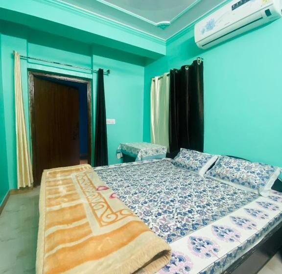 Deluxe-huone, Blue King