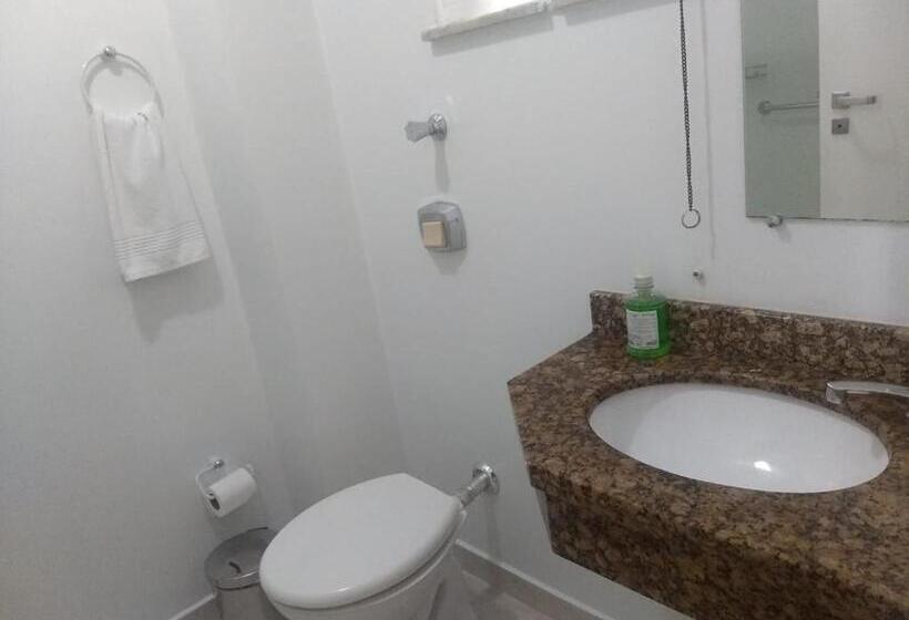 اتاق استاندارد چهار تخته, Vila Germânica