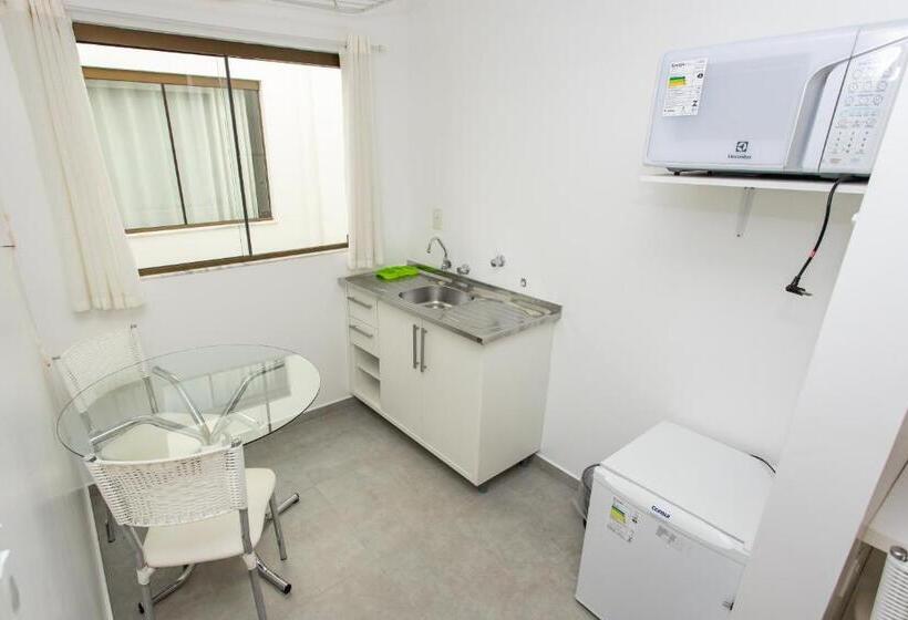 آپارتمان 2 خوابه با بالکن, Vila Germânica