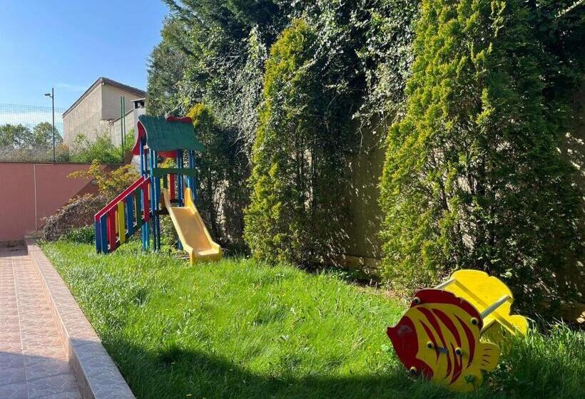 Апартаменты 1 Спальня, Guest House Kami