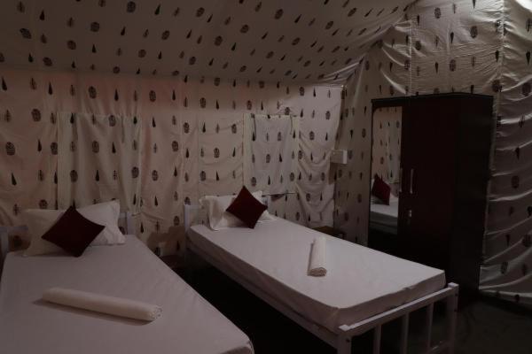 غرفة قياسية مزوَّدة بشُرفة, Kaziranga Eco Camp