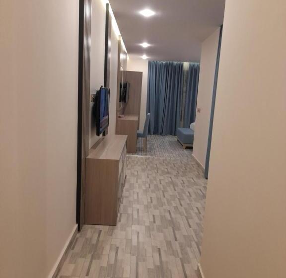 استودیوی استاندارد, Al Anoud & Aljawhara Apartments