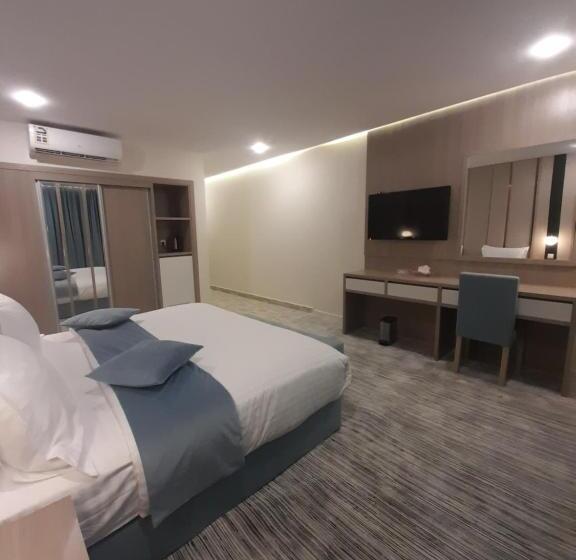 استودیوی استاندارد, Al Anoud & Aljawhara Apartments