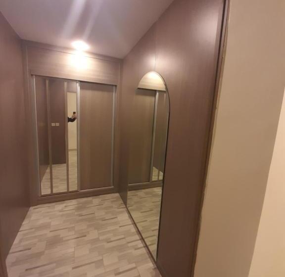 استودیوی استاندارد, Al Anoud & Aljawhara Apartments