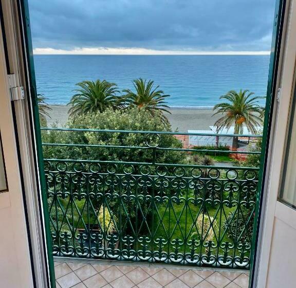 オーシャンビュースタンダードルーム, Alba Chiara