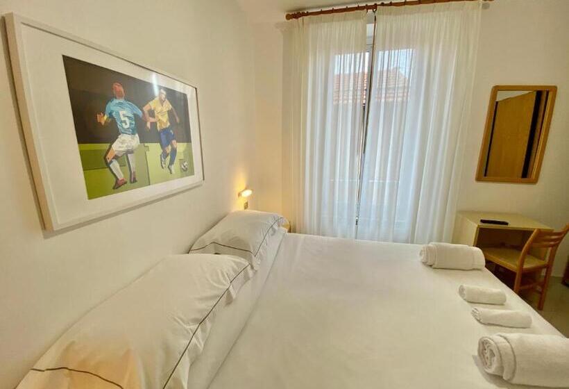 サイドオーシャンビュースタンダードルーム, Alba Chiara