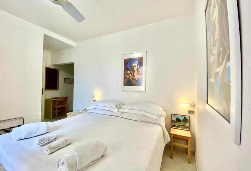 スタンダードトリプルルーム, Alba Chiara