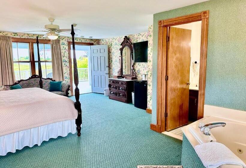 스탠다드 룸 킹사이즈 침대, Rose Farm Inn