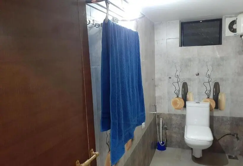 سوییت جونیور لوکس, Nature Villa Kochi