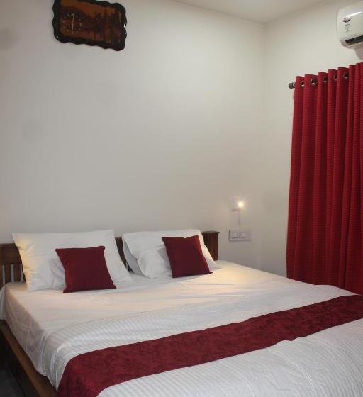 اتاق سوپریور با تخت بزرگ, Nature Villa Kochi