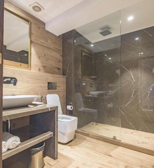 חדר קלאב, The Fern Residency Calangute Baga, Goa