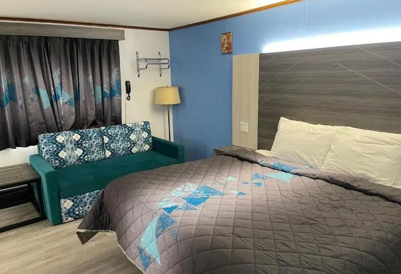 キングサイズベッドのスタンダードルーム, Belmont Motel