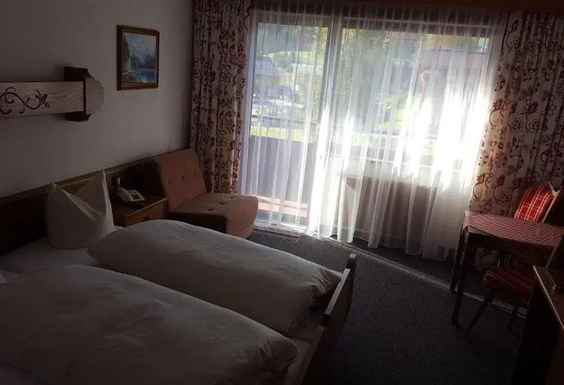 Chambre Standard, Garni