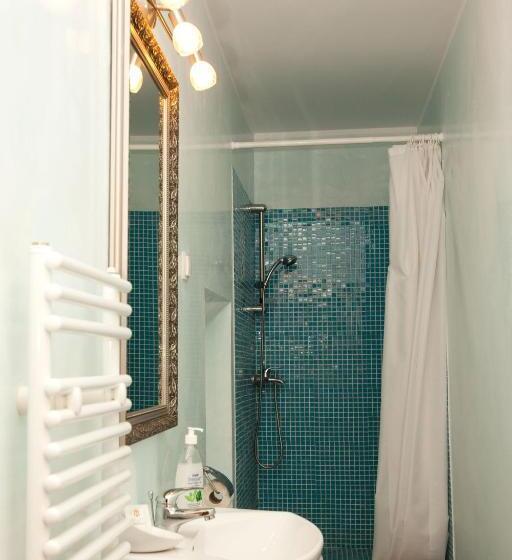 スタンダードトリプルルーム, Pension Dinu Residence