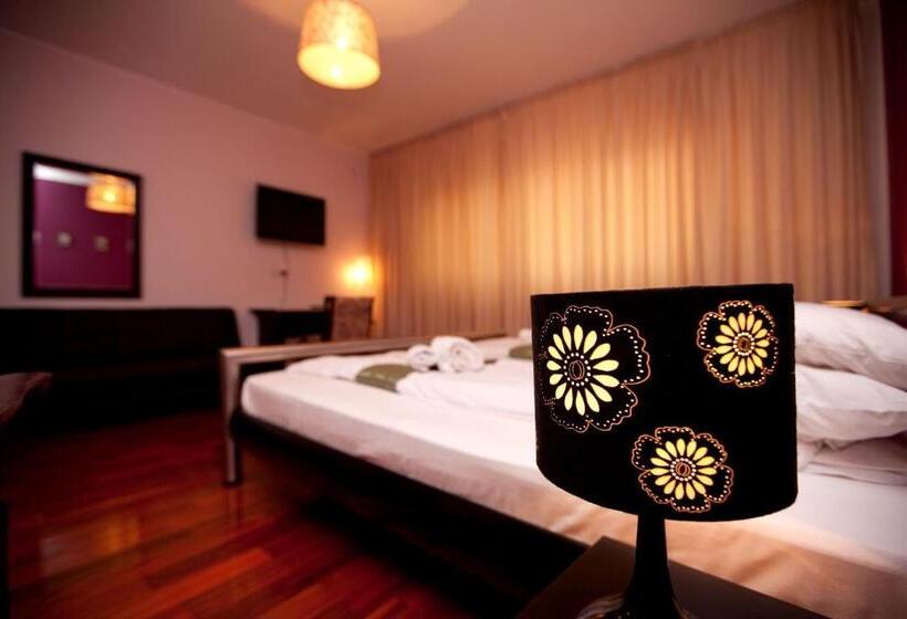 スタンダードトリプルルーム, Pension Dinu Residence