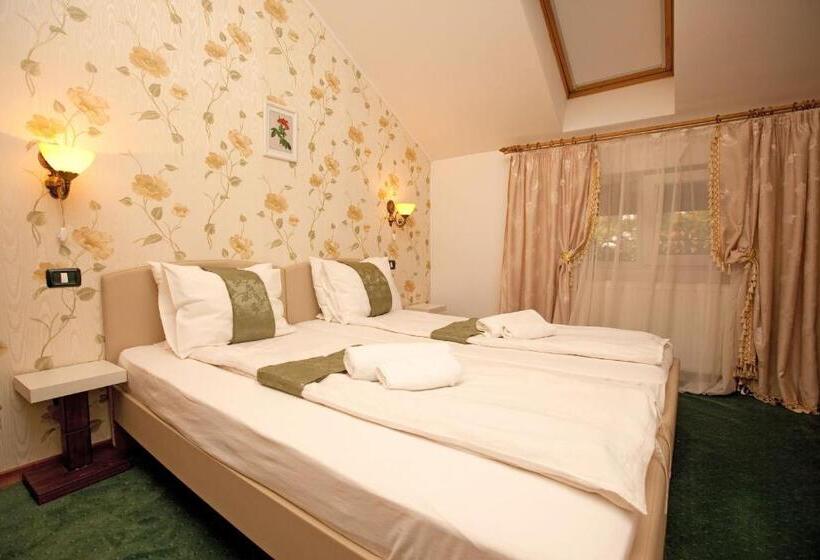 스탠다드 트리플 룸, Pension Dinu Residence