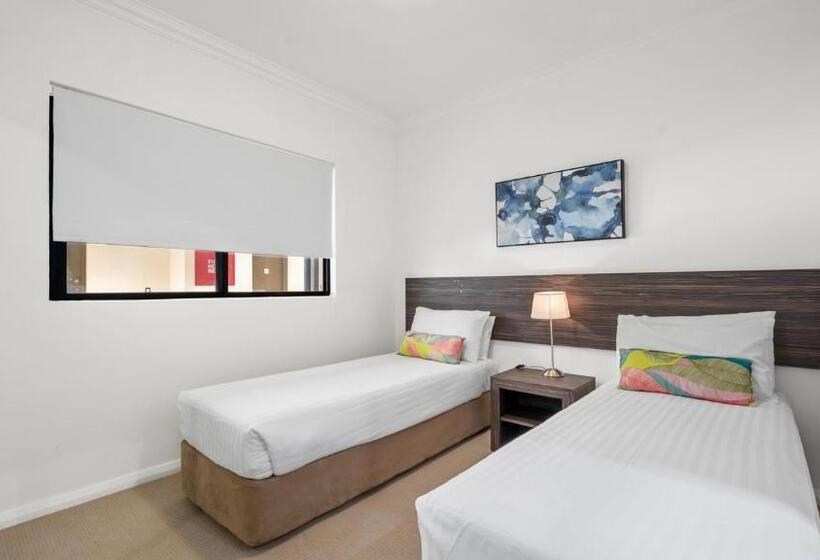 2 Bedroom Apartment with Views, Dolphin Quay Apartments