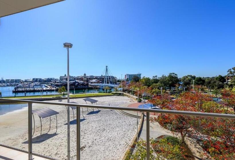 침실 1개 전망 아파트, Dolphin Quay Apartments