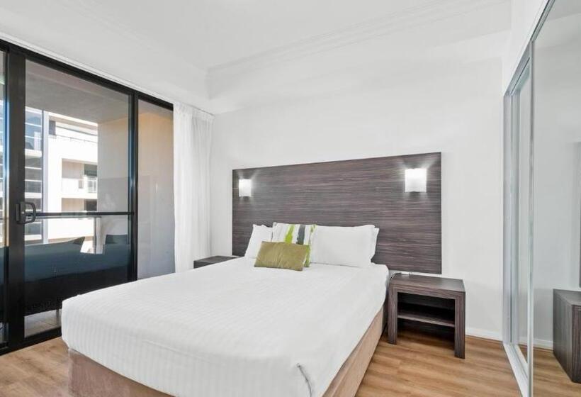 דירת חדר, Dolphin Quay Apartments