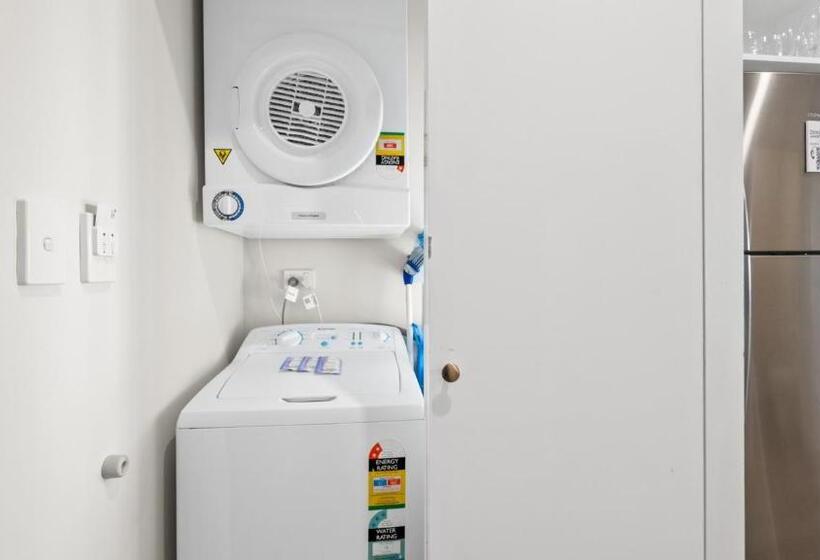 דירת חדר סופריור, Dolphin Quay Apartments