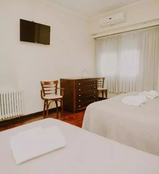 اتاق سوپریور سه تخته, Gran Hotel Miglierina
