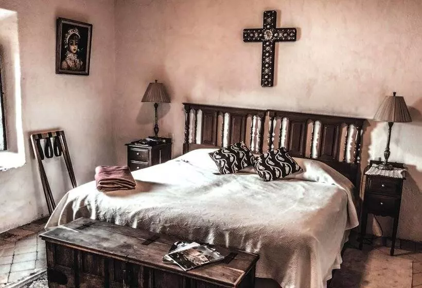 スイート, Hacienda Sepulveda Hotel & Spa