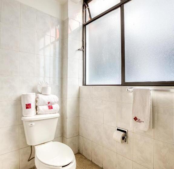 غرفة عائلية, Capital O Parador Crespo Hotel, Oaxaca