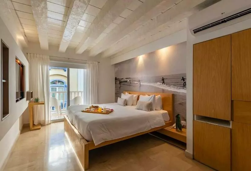 Premium-huone, Delirio