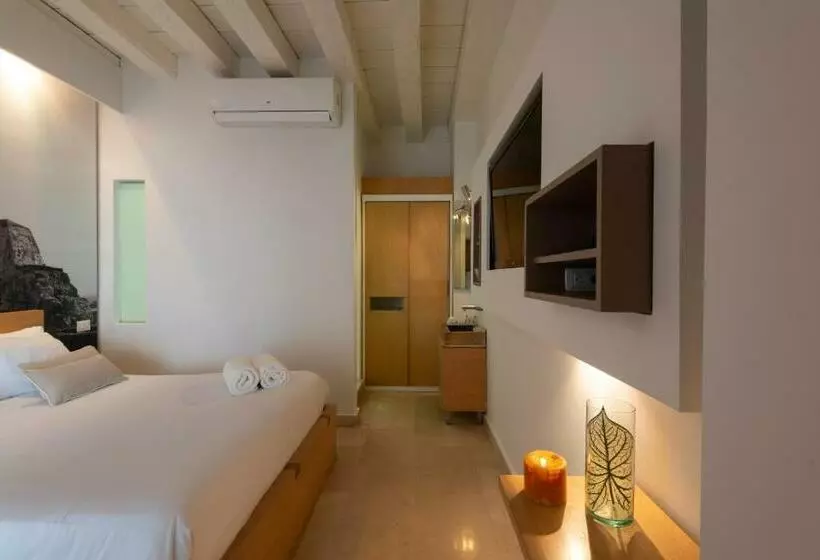 Premium-huone, Delirio