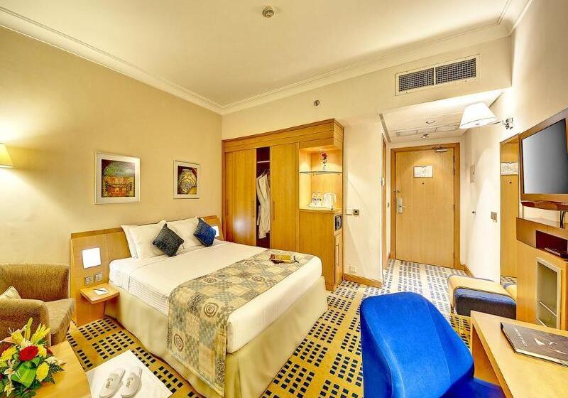 Четырехместный Номер Стандарт, Prestige