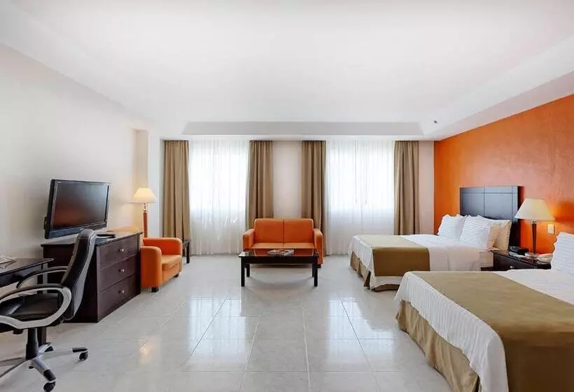 Standard-invahuone, Holiday Inn Campeche, An Ihg