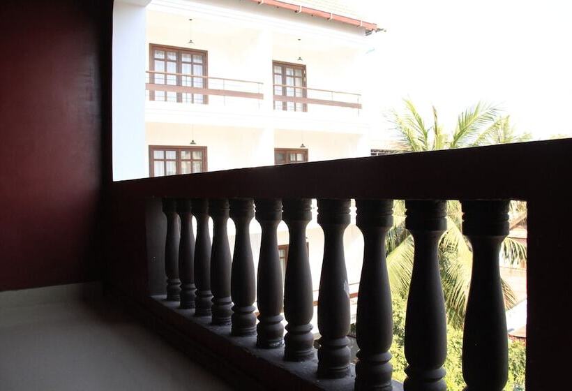 バルコニー付きスーペリアルーム, Mekong Angkor Palace