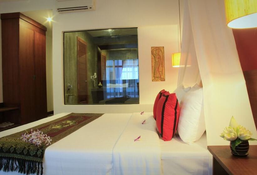 バルコニー付きデラックスルーム, Mekong Angkor Palace