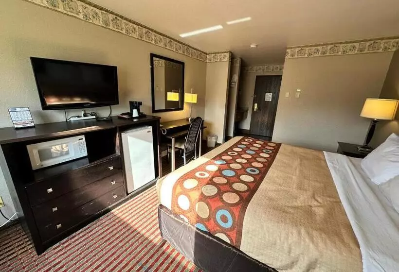 キングサイズベッドのエクゼクティブルーム, Rodeway Inn & Suites Madison East