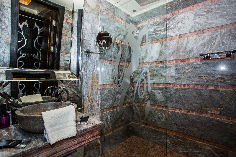 غرفة قياسية مطلة على المتنزه, Royal Castle Design & Spa