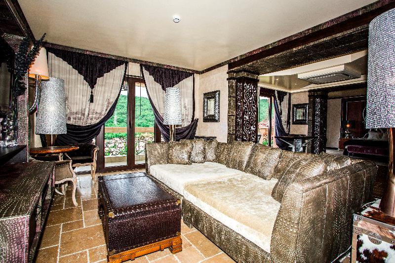 إستوديو ديلوكس, Royal Castle Design & Spa