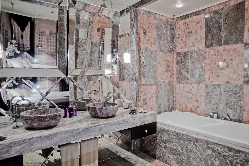 Студио Стандарт Вид на Парк, Royal Castle Design & Spa