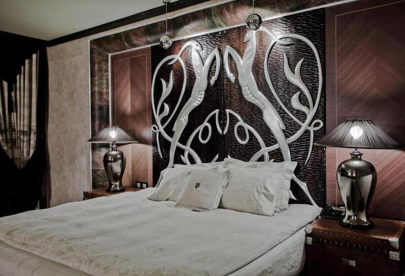 غرفة قياسية مطلة على المتنزه, Royal Castle Design & Spa