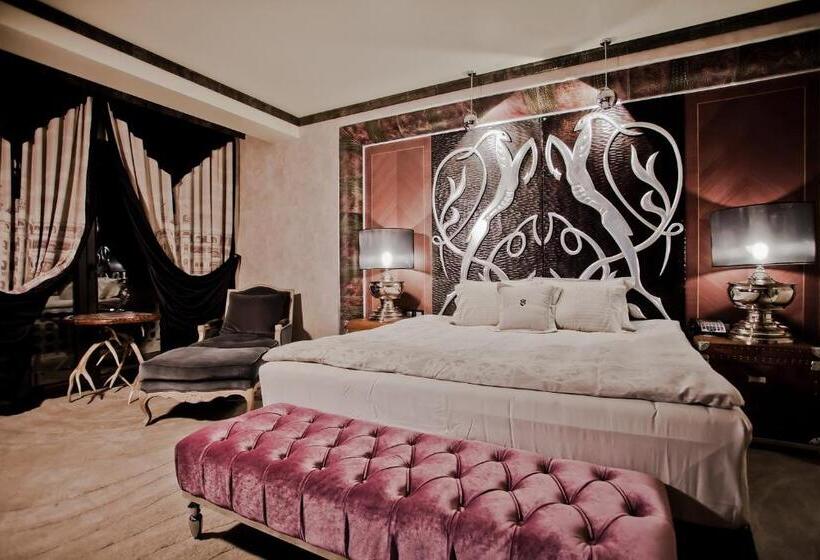 إستديو قياسى مطل على الحديقة, Royal Castle Design & Spa