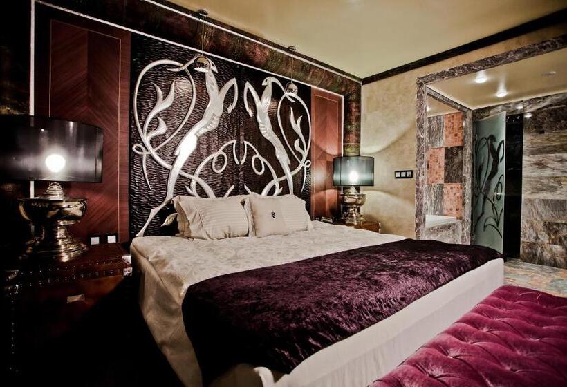 带2个卧室的公寓, Royal Castle Design & Spa