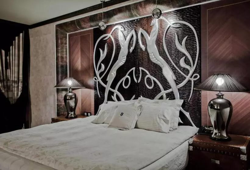 اتاق اساندارد با چشم‌انداز جانبی به دریا, Royal Castle Design & Spa