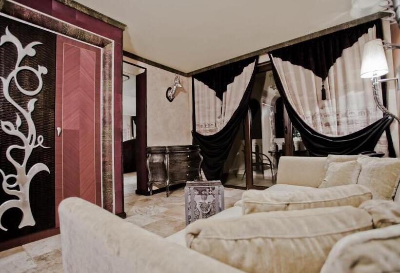 Студио Стандарт Боковой Вид на Море, Royal Castle Design & Spa