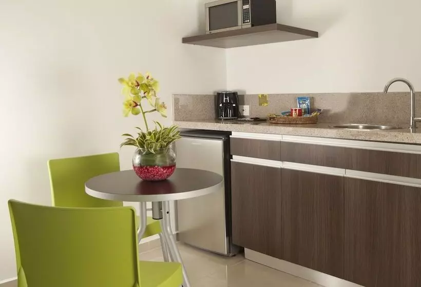 スイート, San Simon Hotel Pereira By Soratama