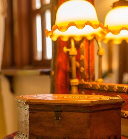 디럭스 룸, The Seyyida Hotel And Spa