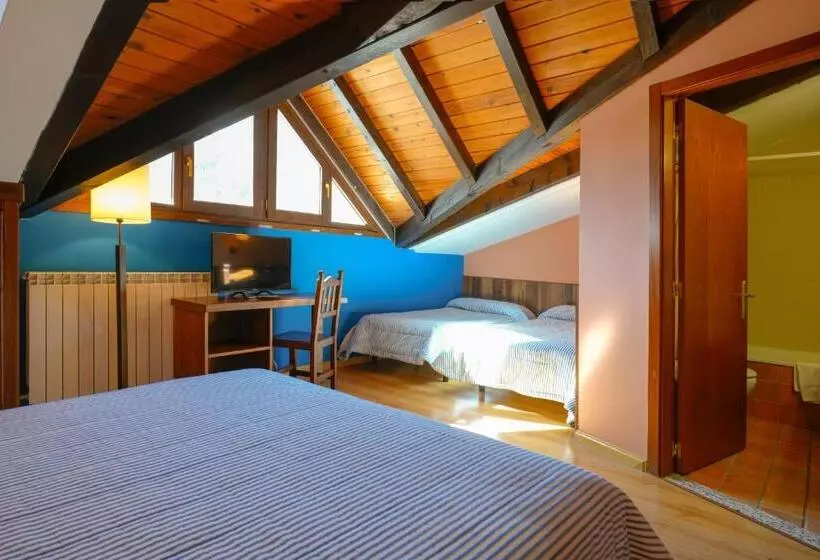 3-Bett-Standardzimmer, Turpí