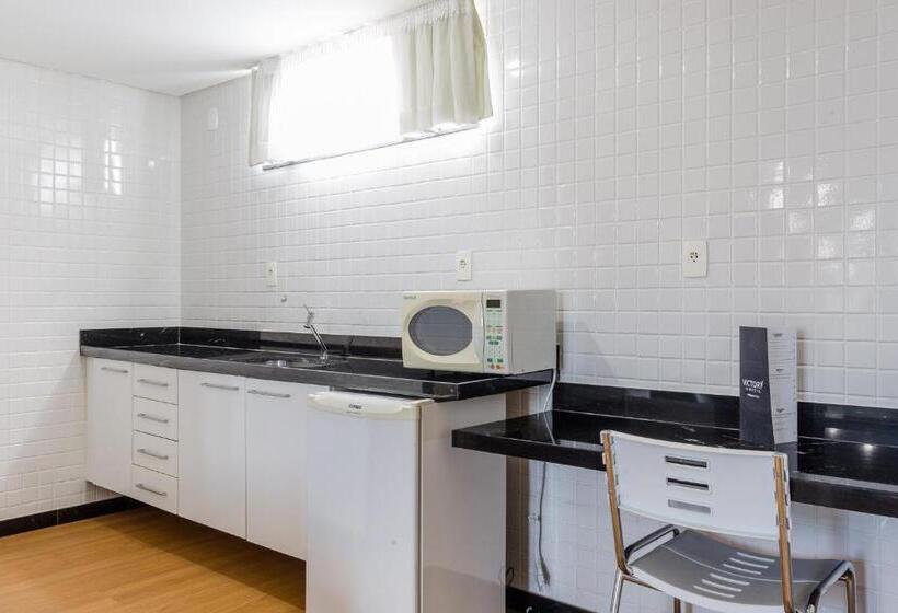 דירת חדר, Victory Suites