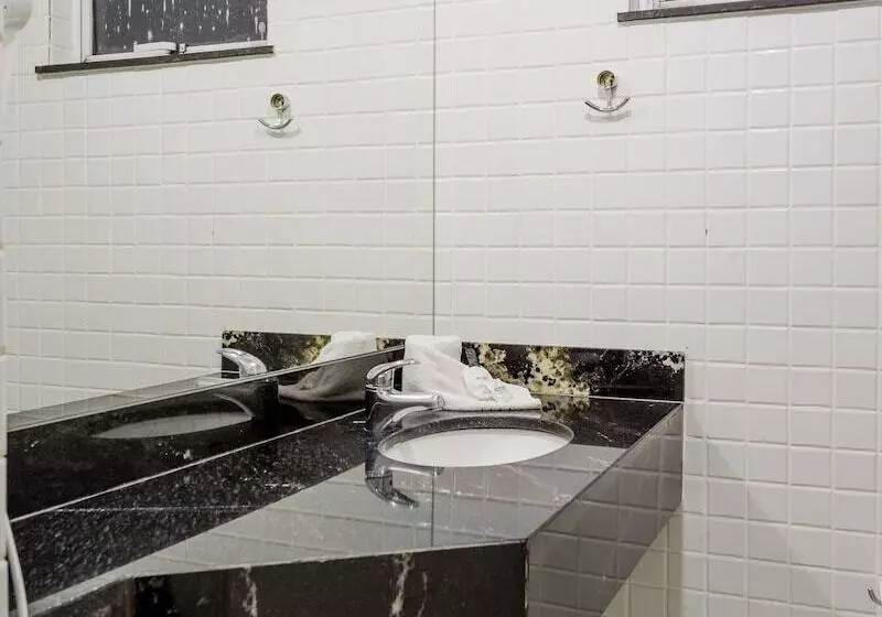 اتاق استاندارد, Victory Suites