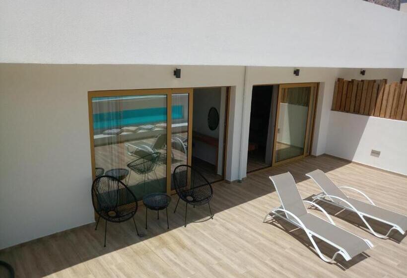 Люкс с Бассейном, Meropi Hotel & Apartments