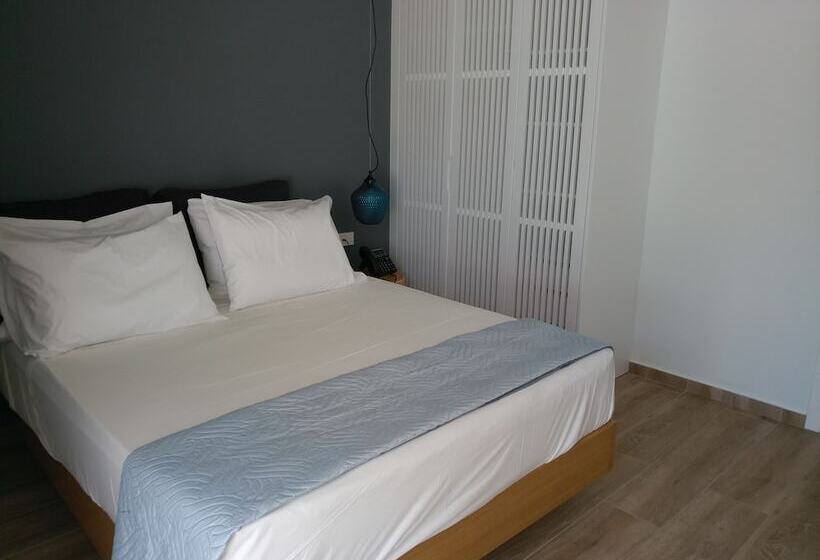 套房配有游泳池, Meropi Hotel & Apartments