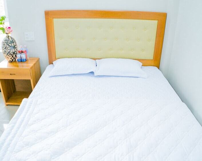 اتاق عادی, Hong Ha